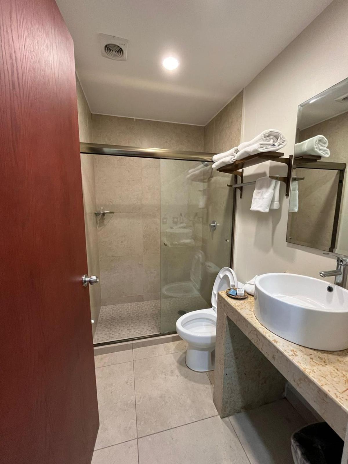 Hotel Ave Inn Mazatlán Zewnętrze zdjęcie
